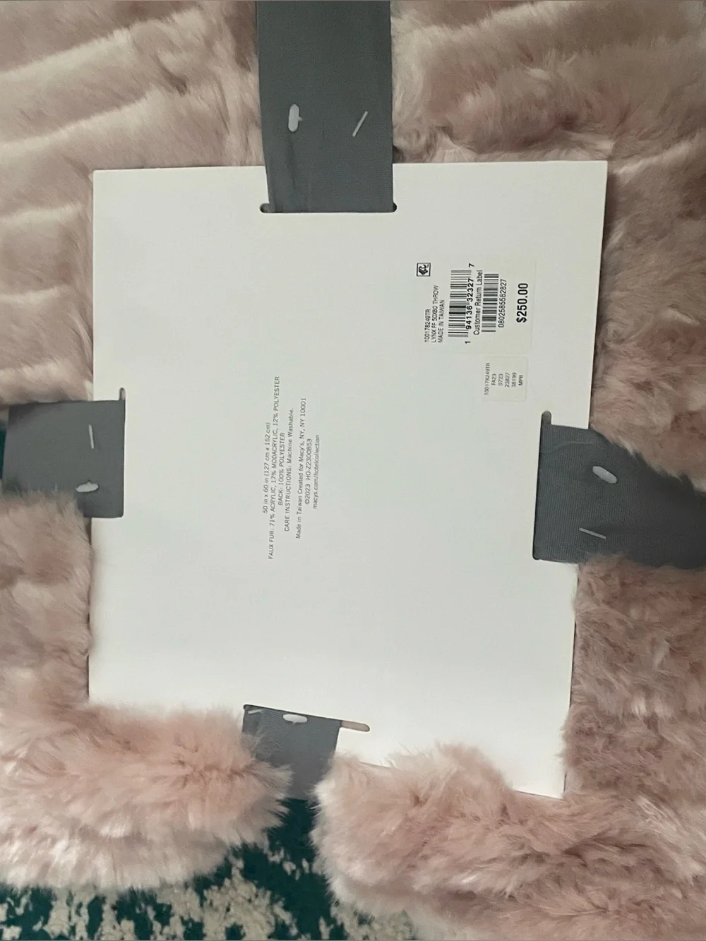 Dusty pink faux fur throw blanket 50x60